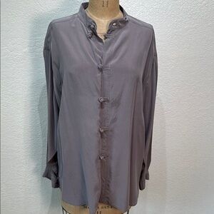Chico's Design Women 100%  Silk Long Sleeve Blouse in Grey‎ Large Size 2